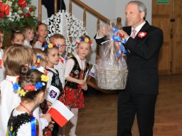 b_1024_768_0_00_images_2022_2023_3maja_gminne_344543587_2569436496538803_5683559313316097545_n